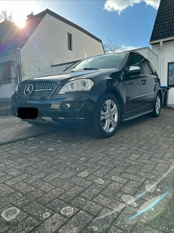 Gebraucht Mercedes ML280 190 PS (139 kW) 2007 Schwarz SUV