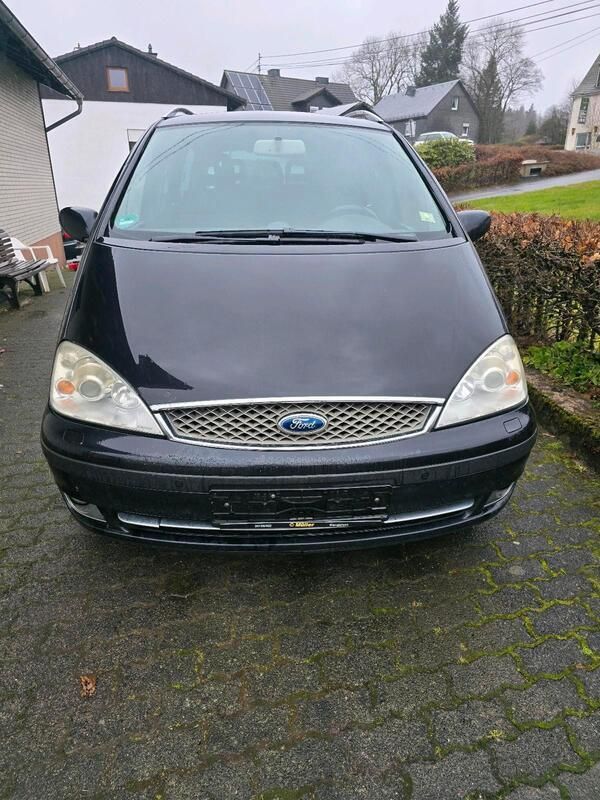 Schwarz Gebraucht 2005 Ford Galaxy Van / Kleinbus | 1.700 € (Fairer Preis) - Bild 1/4