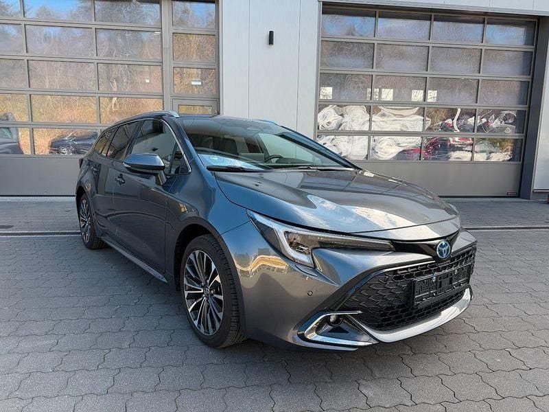 Gebraucht Toyota Corolla Style 140 PS (102 kW) 2025 Marlingrau metallic 1g3 Kombi