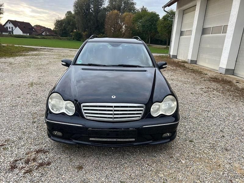 Blau Gebraucht 2006 Mercedes C200 Kombi | 1.990 € (Superpreis) - Bild 1/4