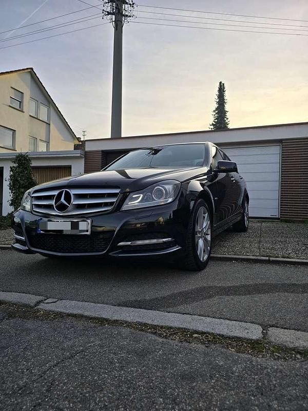 Gebraucht Mercedes C200 184 PS (135 kW) 2011 Limousine
