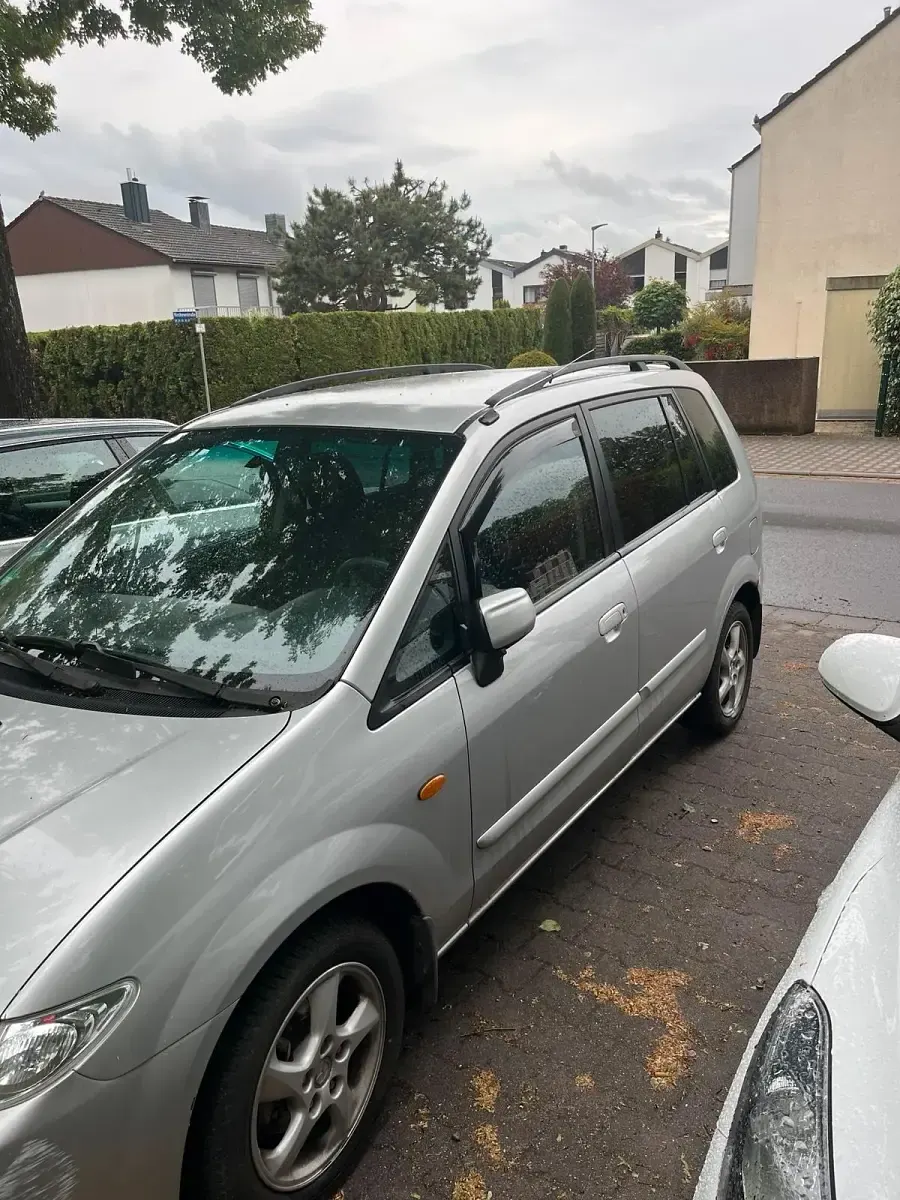 Używany Mazda 3 100 KM (73 kW) 2005 Srebrny Sedan/Limuzyna