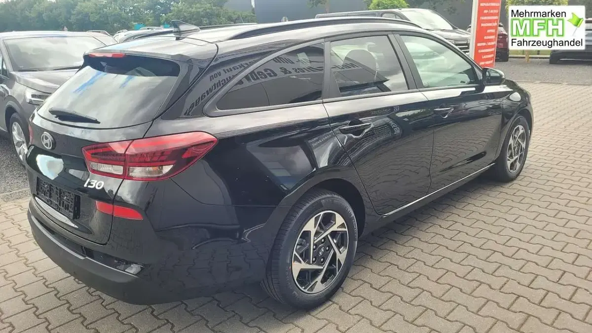 Neu Hyundai i30 GO! 150 PS (110 kW) 2026 Schwarz Kombi
