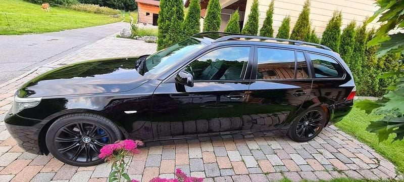 Gebraucht BMW 530 235 PS (172 kW) 2007 Kombi