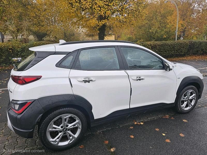 Weiß Gebraucht 2022 Hyundai Kona SUV | 15.900 € - Bild 1/4