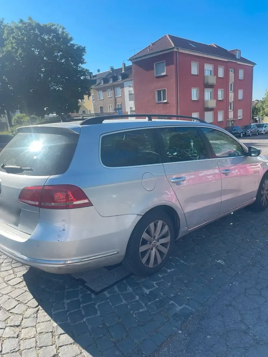 Usata VW Passat 140 CV (102 kW) 2012 Argento Station wagon