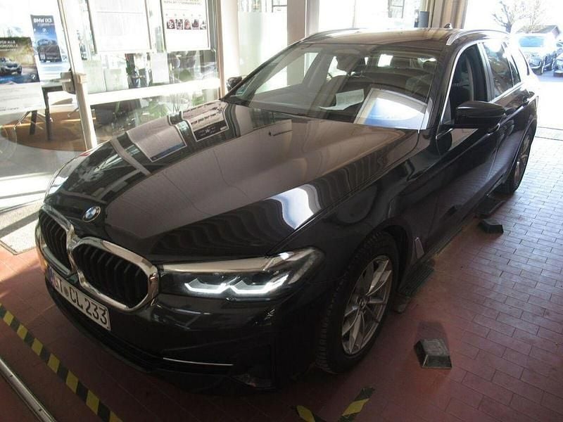 Gebraucht BMW 530 286 PS (210 kW) 2023 Schwarz Limousine