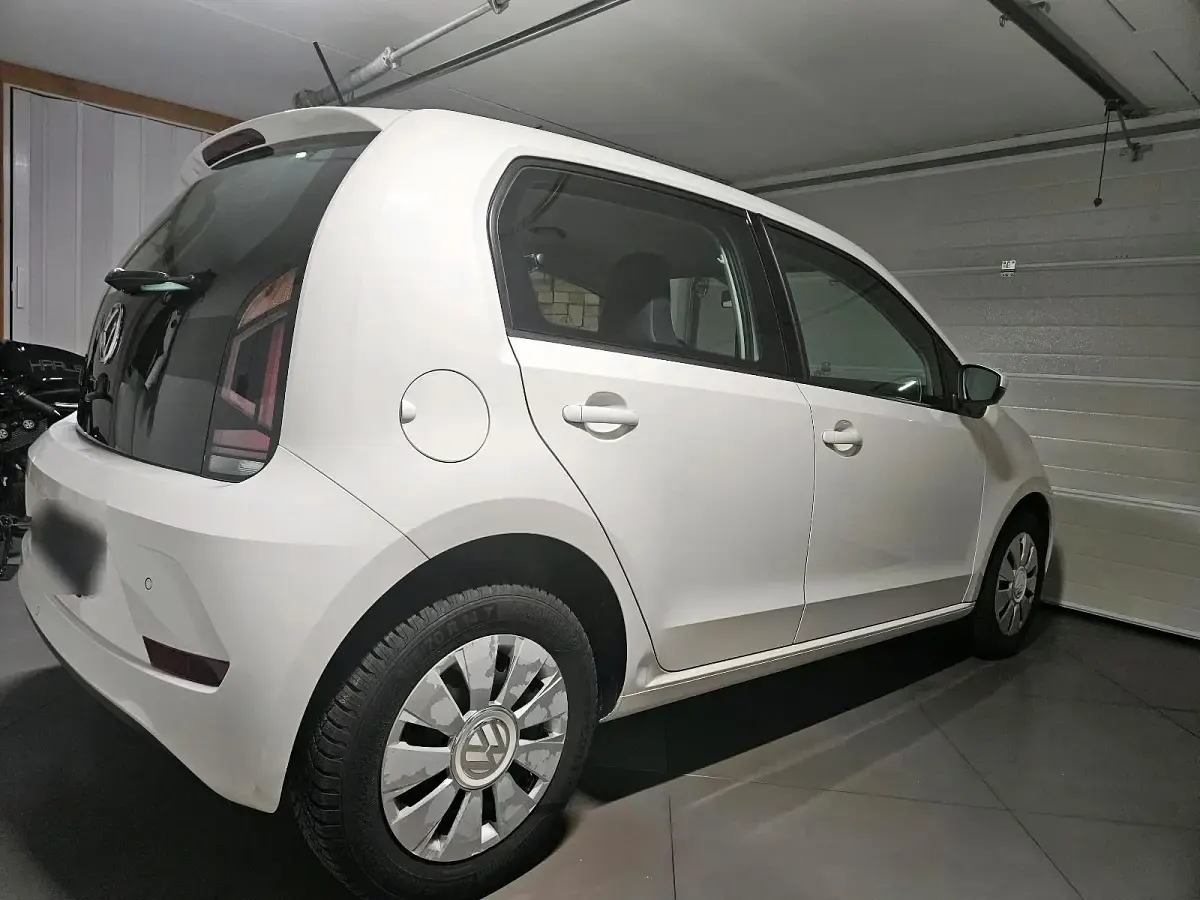 Usado VW up! 60 CV (44 kW) 2019 Blanco Utilitario