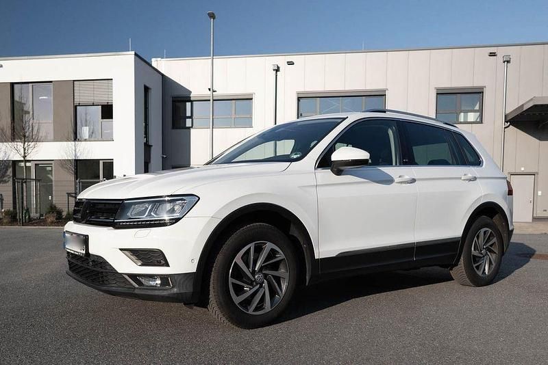 Gebraucht VW Tiguan Sound 150 PS (110 kW) 2017 Weiß SUV