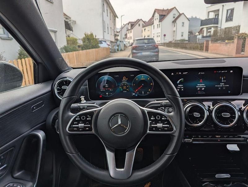 Gebraucht Mercedes A220 Progressive 190 PS (139 kW) 2019 Silber Limousine