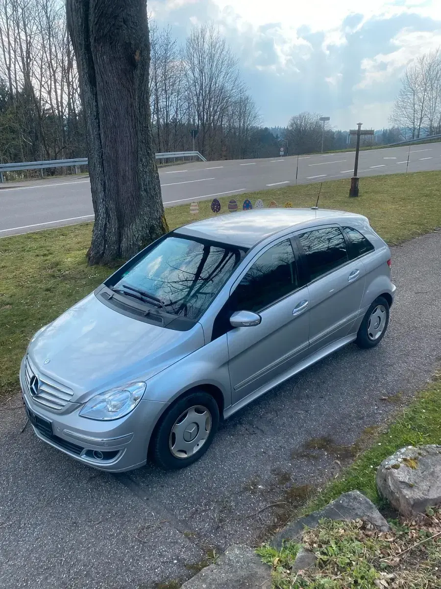 Usata Mercedes B150 2007 Argento Monovolume
