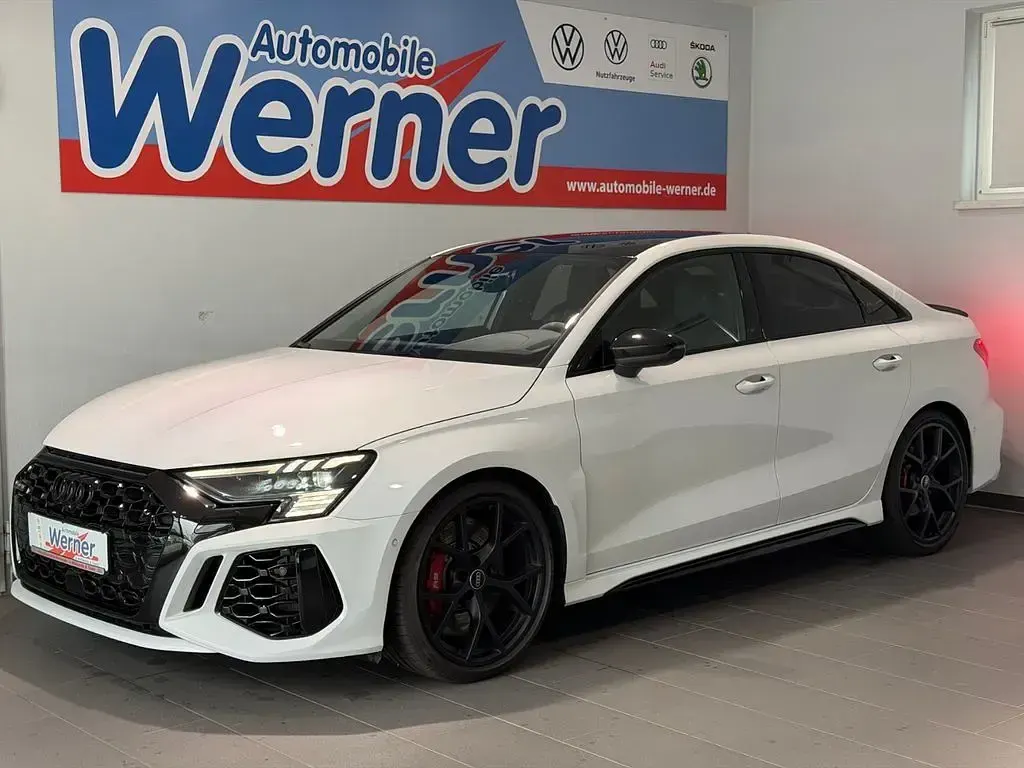 Gebraucht Audi RS3 Ambiente 400 PS (294 kW) 2024 Weiß Limousine