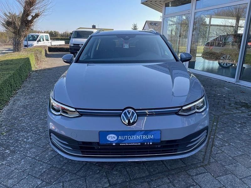 Gebraucht VW Golf VIII Move 150 PS (110 kW) 2024 Grau Kombi