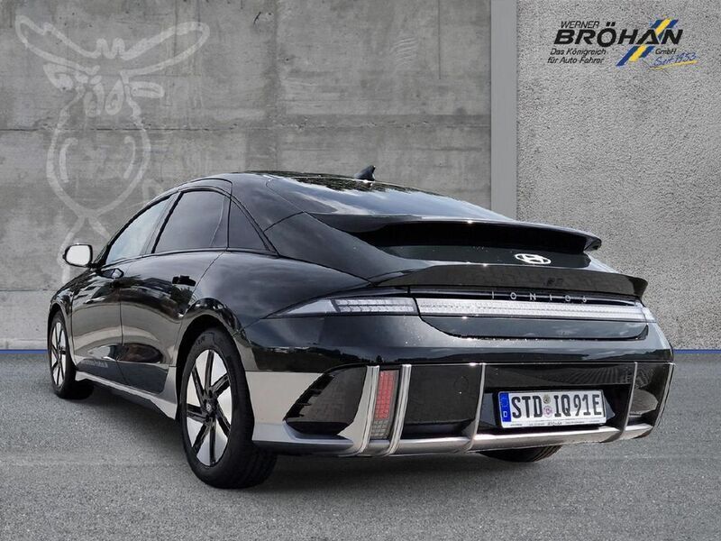 Gebraucht Hyundai Ioniq 6 Techniq 111 kW (151 PS) 2024 Digital green Limousine