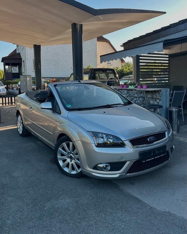 Silber Gebraucht 2008 Ford Focus Cabriolet Cabrio | 3.790 € (Fairer Preis) - Bild 1/4