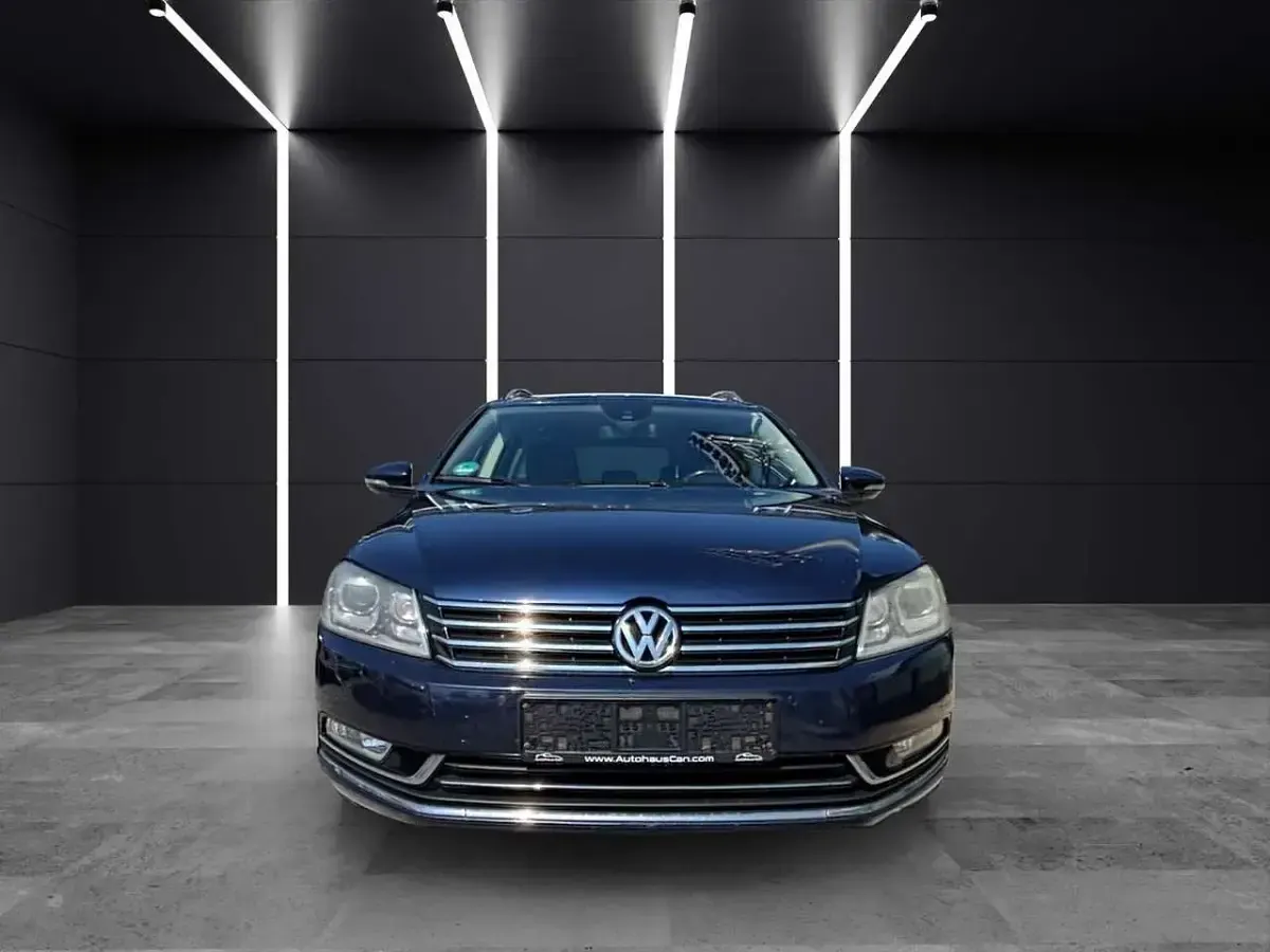 Gebraucht VW Passat Highline 150 PS (110 kW) 2013 Night blue Kombi