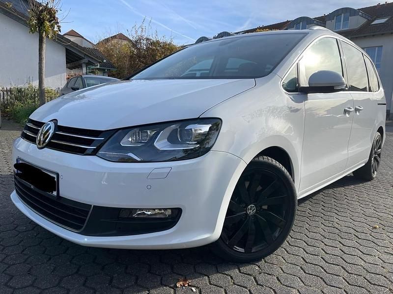 Weiß Gebraucht 2016 VW Sharan Allstar Van / Kleinbus | 16.000 € (Superpreis) - Bild 1/4