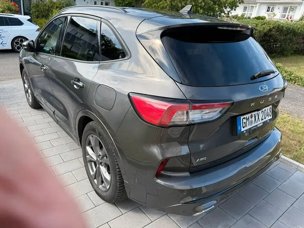 Gebraucht Ford Kuga ST-Line X 190 PS (139 kW) 2021 Grau SUV