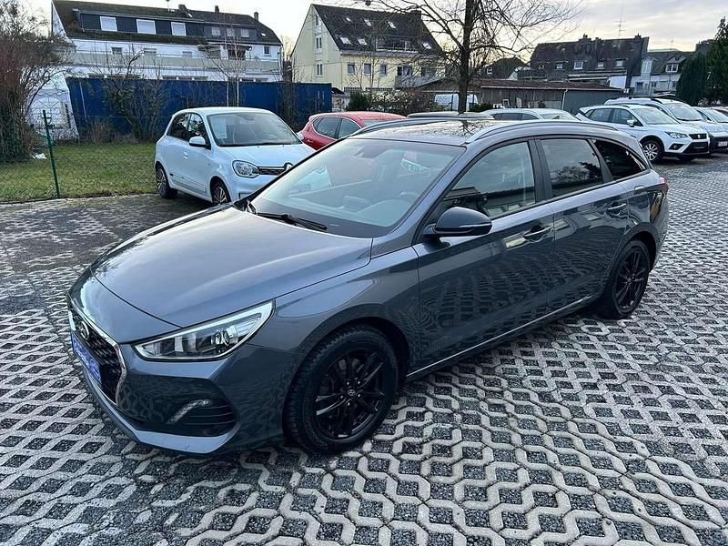 Gebraucht Hyundai i30 YES! 140 PS (102 kW) 2020 Grau Kombi