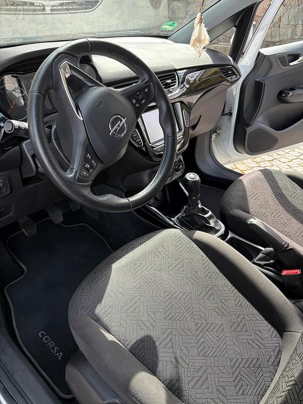 Gebraucht Opel Corsa Active 101 PS (74 kW) 2018 Weiß Kleinwagen