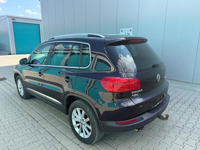 Second-hand VW Tiguan Style 140 CP (102 kW) 2012 Negru SUV