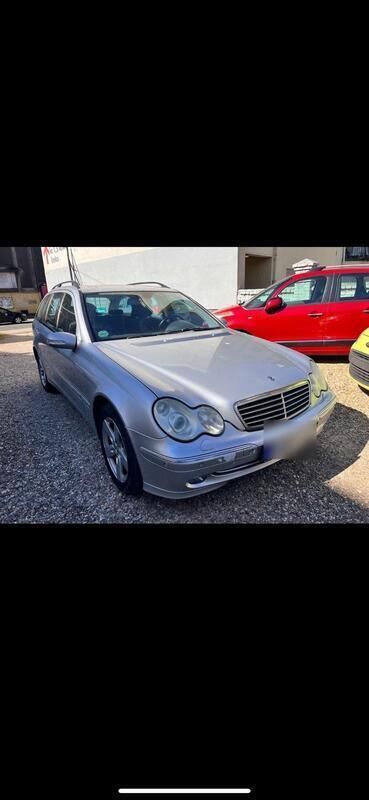 Silber Gebraucht 2004 Mercedes C240 Kombi | 1.000 € - Bild 1/4