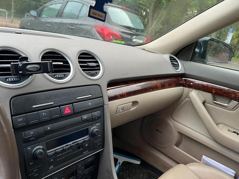 Schwarz Gebraucht 2003 Audi A4 Cabriolet Cabrio | 5.000 € (Etwas zu teuer) - Bild 1/4