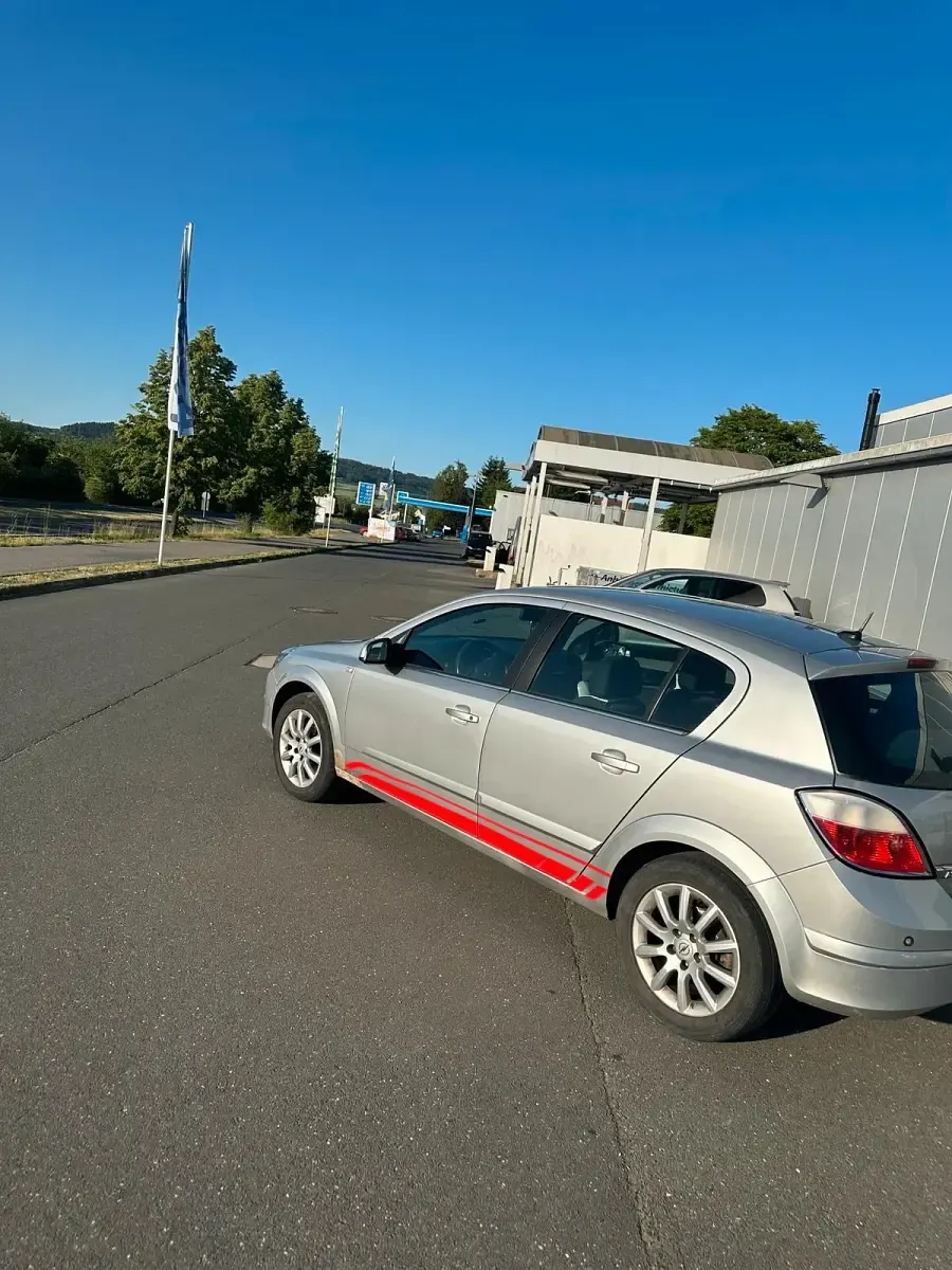 Gebraucht Opel Astra 90 PS (66 kW) 2006 Grau Kleinwagen