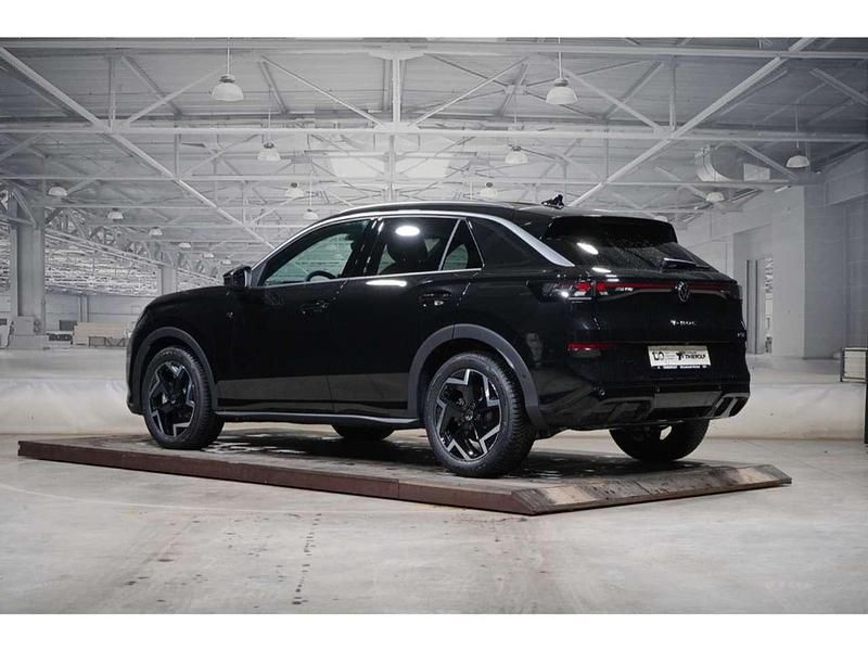 Second-hand VW T-Roc R-line 150 CP (110 kW) 2026 Negru SUV