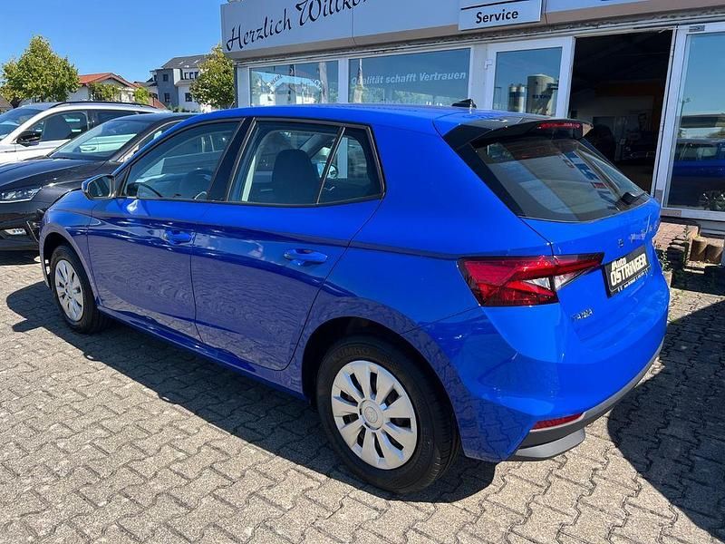 Neu Skoda Fabia Selection 95 PS (69 kW) 2025 Blau Kleinwagen