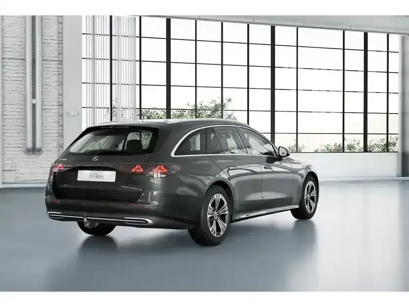 Gebraucht Mercedes E200 Avantgarde 204 PS (150 kW) 2025 Grau Kombi
