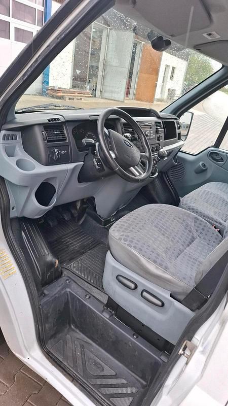 Second-hand Ford Transit 140 CP (102 kW) 2012 Monovolum