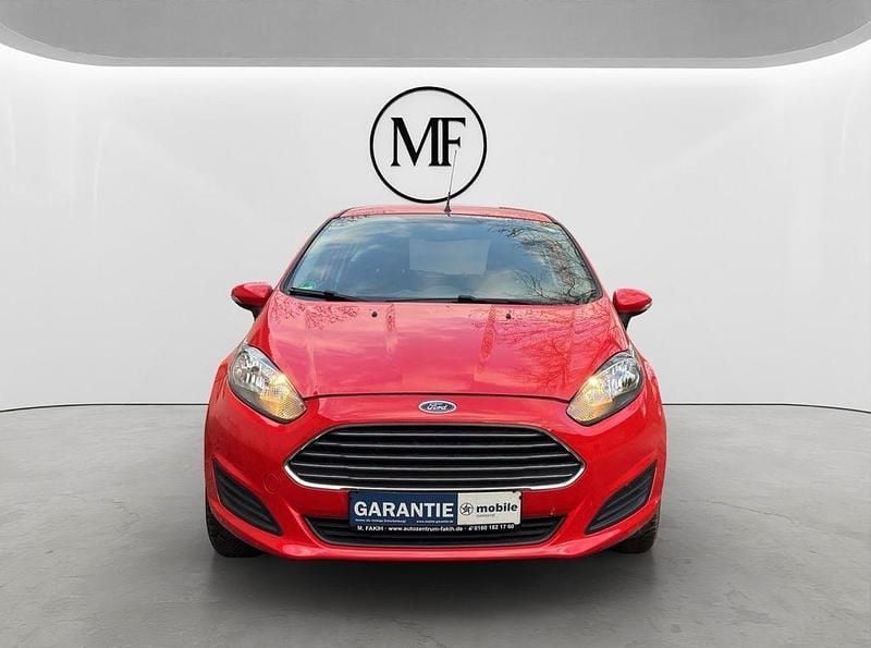 Gebraucht Ford Fiesta 60 PS (44 kW) 2013 Rot Kleinwagen