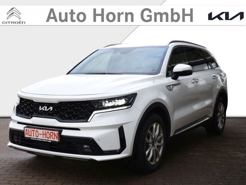 Weiß Gebraucht 2023 Kia Sorento Spirit SUV | 43.890 € (Fairer Preis) - Bild 1/4