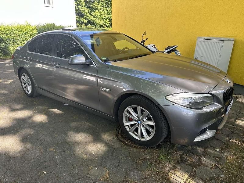 Gebraucht BMW 520 184 PS (135 kW) 2011 Grau Limousine