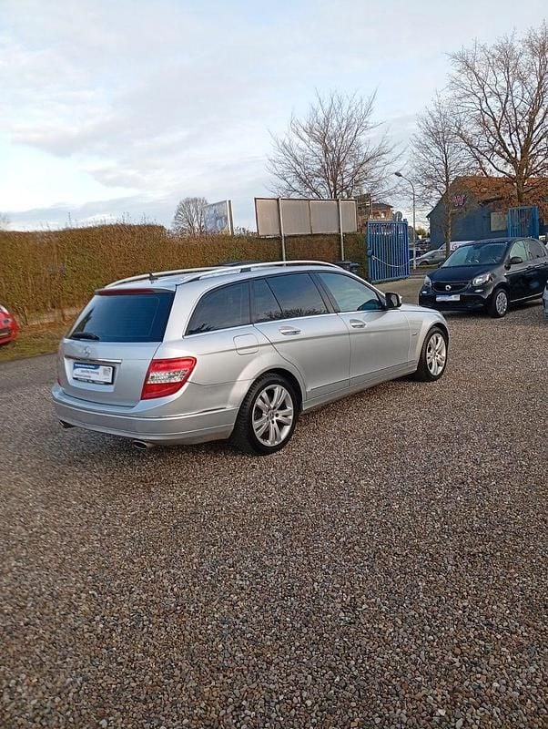 Gebraucht Mercedes C230 Elegance 204 PS (150 kW) 2008 Silber Kombi
