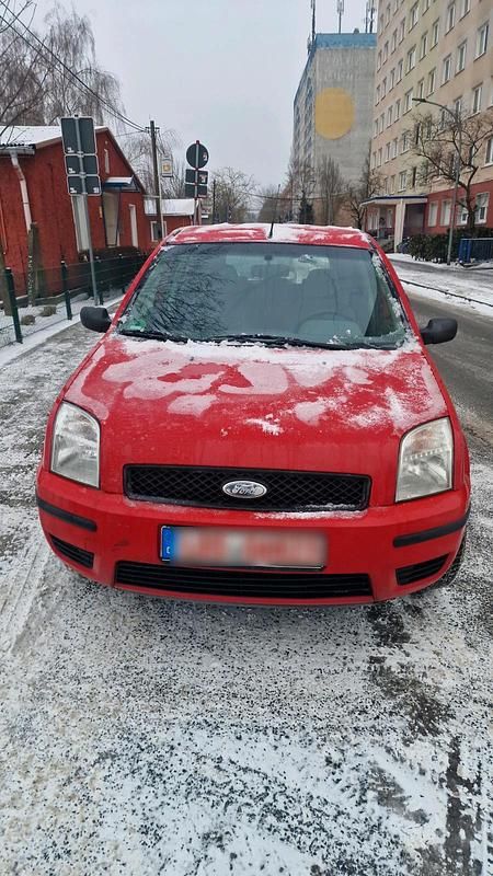 Rot Gebraucht 2004 Ford Fusion Kleinwagen | 700 € (Superpreis) - Bild 1/4