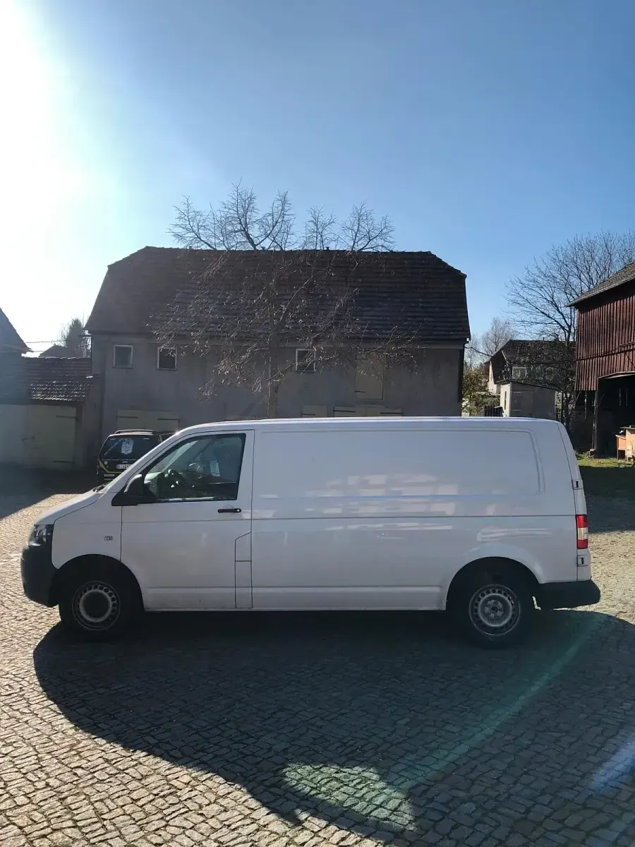 Gebraucht VW T5 102 PS (75 kW) 2014 Weiß Van