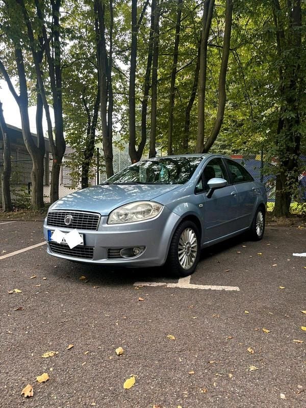 Blau Gebraucht 2007 Fiat Linea Limousine | 2.300 € - Bild 1/4