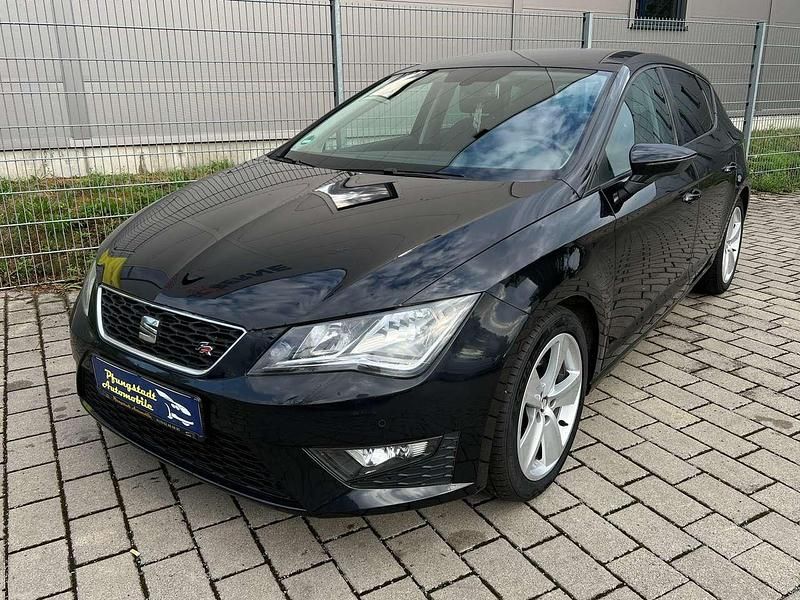 Phantomschwarz/universo black Gebraucht 2014 Seat Leon Sport Kleinwagen | 10.990 € (Fairer Preis) - Bild 1/4