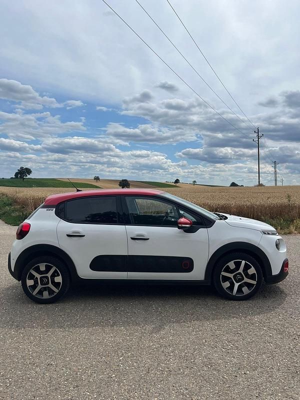 Weiß Gebraucht 2017 Citroën C3 PureTech Kleinwagen | 8.500 € (Fairer Preis) - Bild 1/4