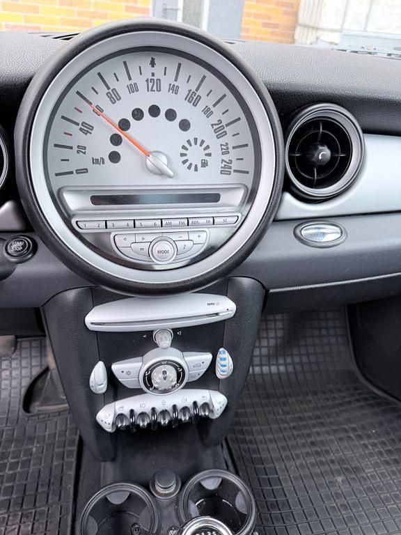 Gebraucht Mini Cooper 95 PS (69 kW) 2008 Silber Kleinwagen