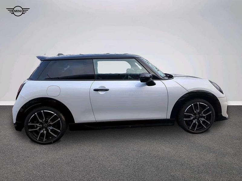 Gebraucht Mini John Cooper Works 204 PS (150 kW) 2025 Weiß Kleinwagen