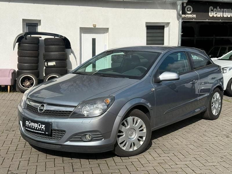 Gebraucht Opel Astra GTC Edition 116 PS (85 kW) 2009 Silber Coupé