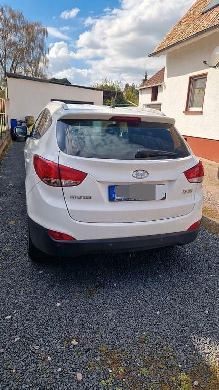 Gebraucht Hyundai Tucson 177 PS (130 kW) 2012 Weiß SUV
