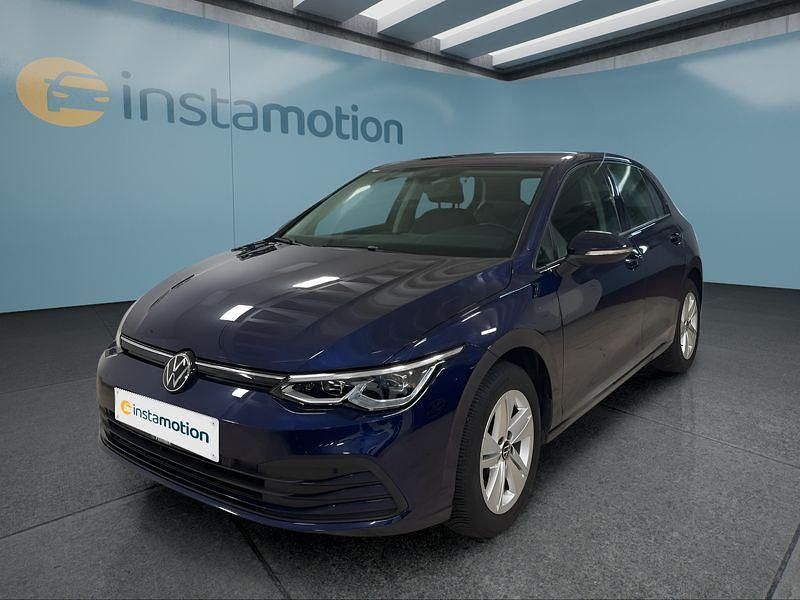 Blau Gebraucht 2023 VW Golf VIII Kleinwagen | 23.999 € (Guter Preis) - Bild 1/4
