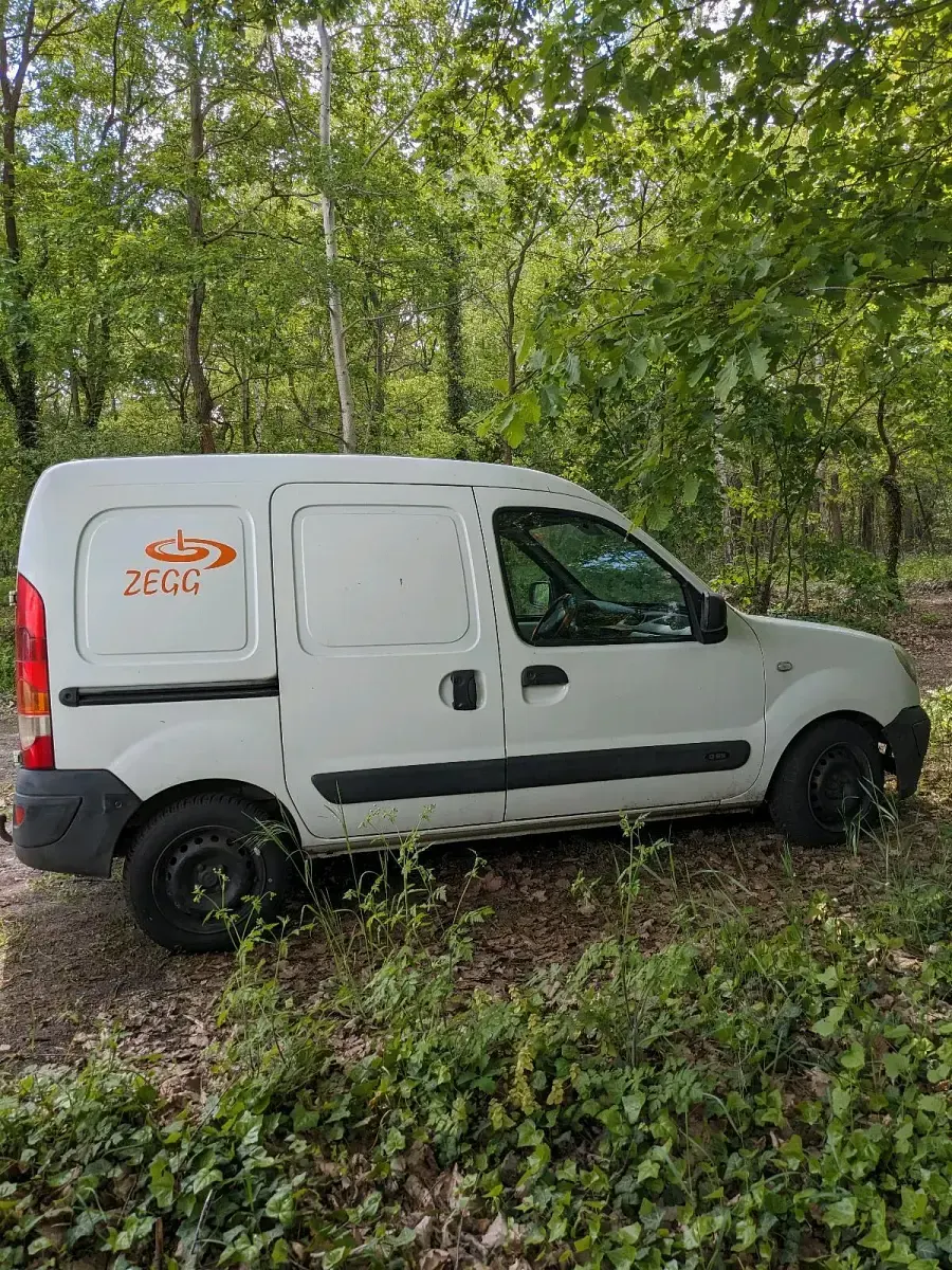 Gebraucht Renault Kangoo 64 PS (47 kW) 2007 Weiß Van / Kleinbus