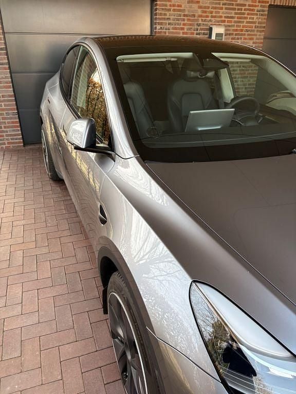 Gebraucht Tesla Model Y 274 kW (373 PS) 2024 Silber SUV