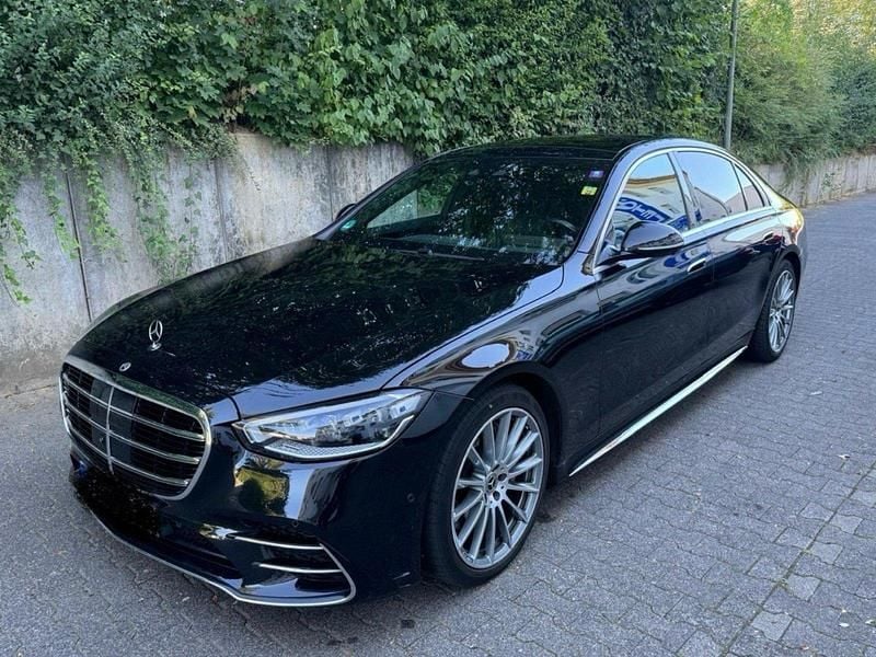 Schwarz Gebraucht 2020 Mercedes S350 AMG line Limousine | 72.000 € (Teuer) - Bild 1/4