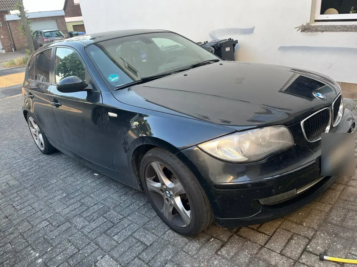 Gebraucht BMW 118 143 PS (105 kW) 2009 Schwarz Kleinwagen
